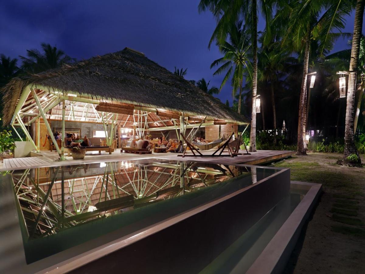 Bravo Beach Resort General Luna  Zewnętrze zdjęcie