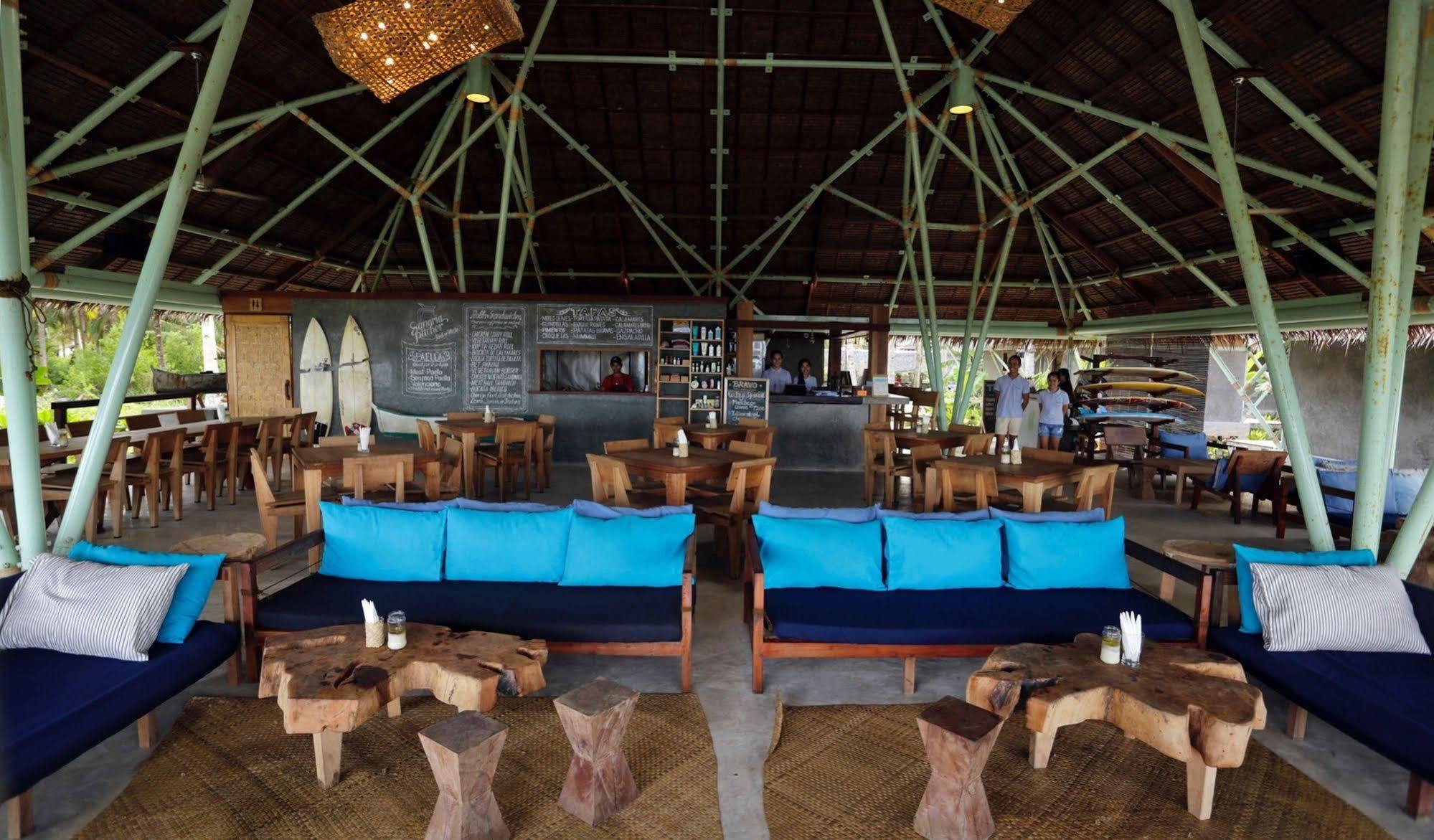 Bravo Beach Resort General Luna  Zewnętrze zdjęcie