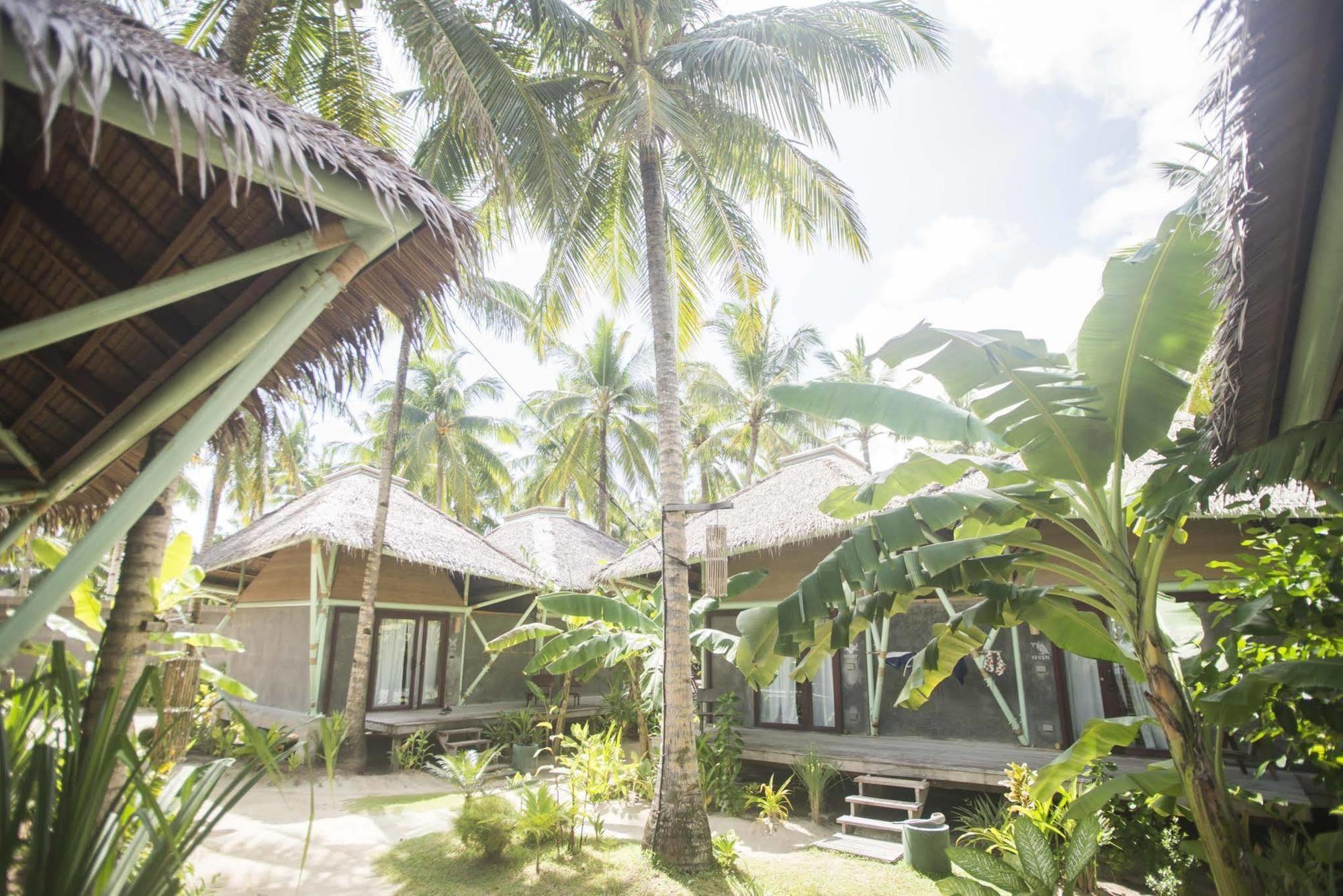 Bravo Beach Resort General Luna  Zewnętrze zdjęcie
